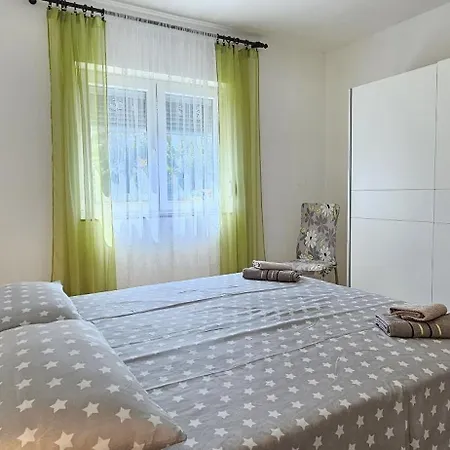 Apartment Pana *